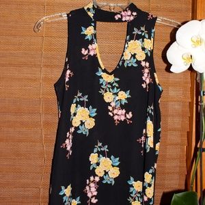 Floral Print Sleeveless Keyhole Tank Top